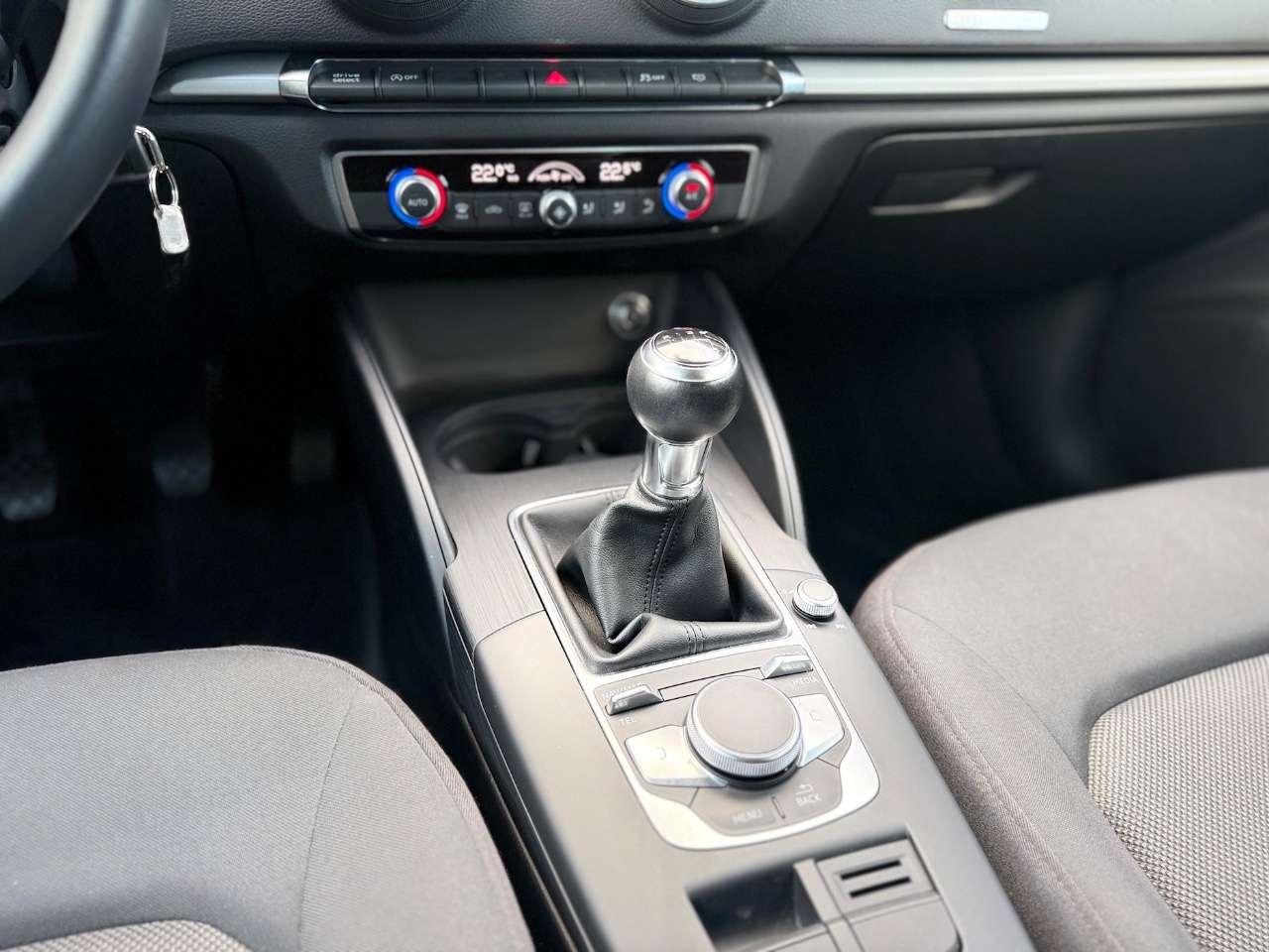 Audi A3 30 1.6 TDI Business 116cv E6 - 2019