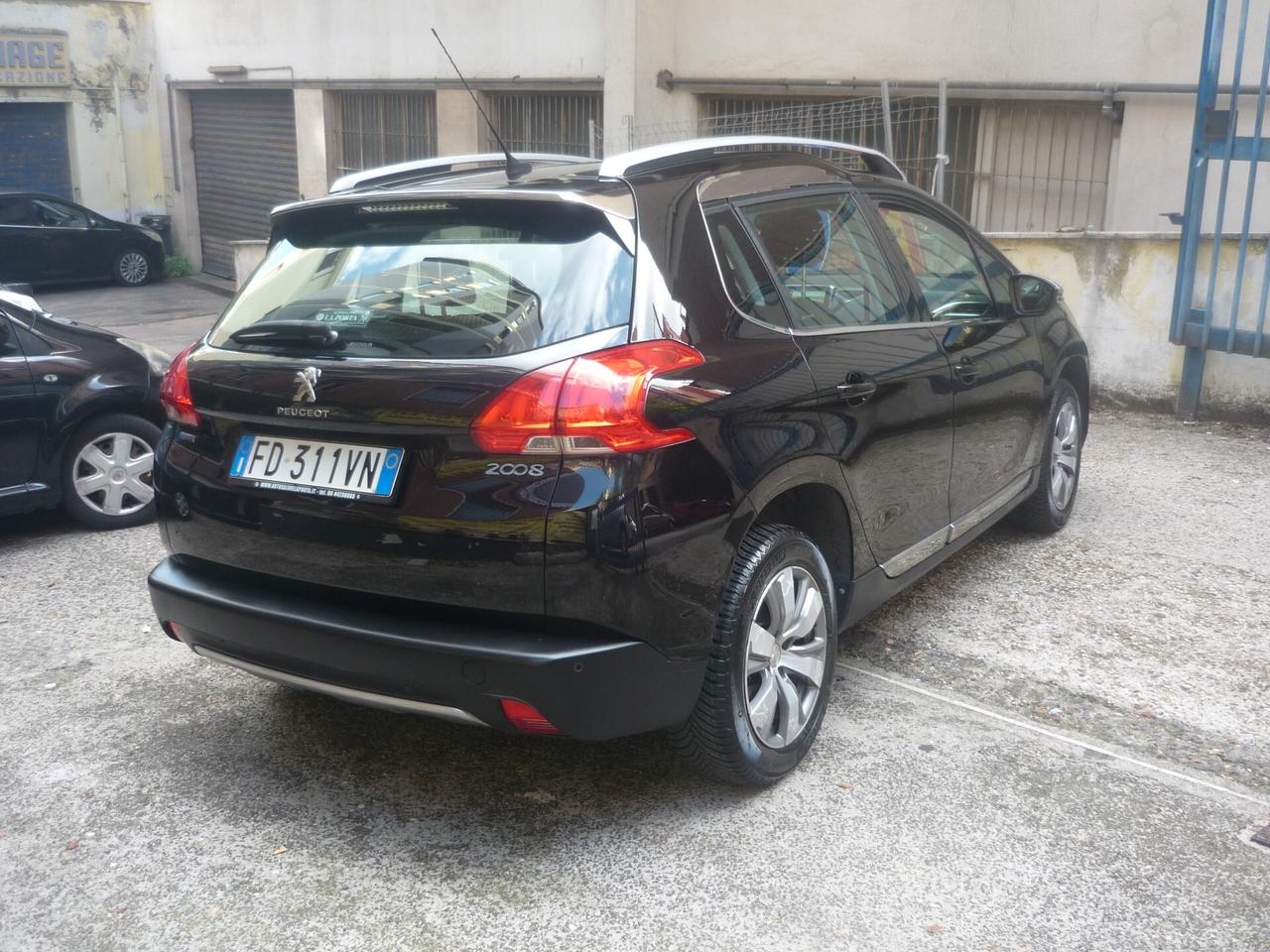 Peugeot 2008 PureTech 82 Allure