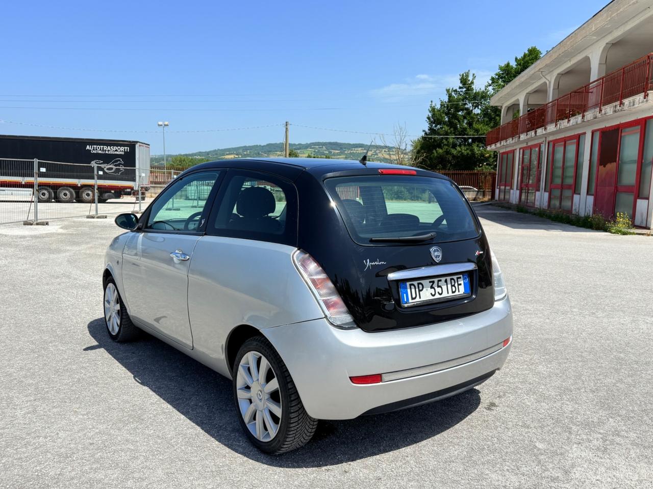 Lancia Ypsilon 1.2 Oro
