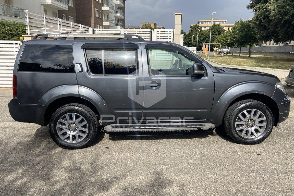 NISSAN Pathfinder 2.5 dCi LE