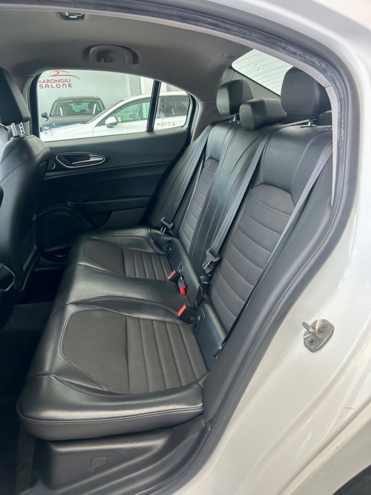 Alfa Romeo Giulia 2.2 180 CV AT8 Super FINANZIABILE