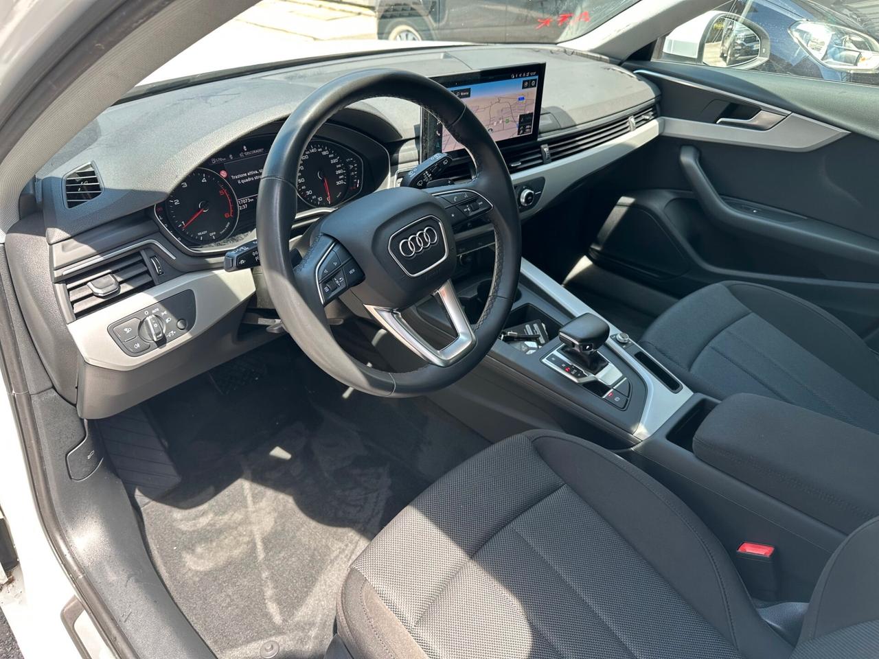 Audi A4 Avant 30 TDI/136 CV S tronic Business Advanced