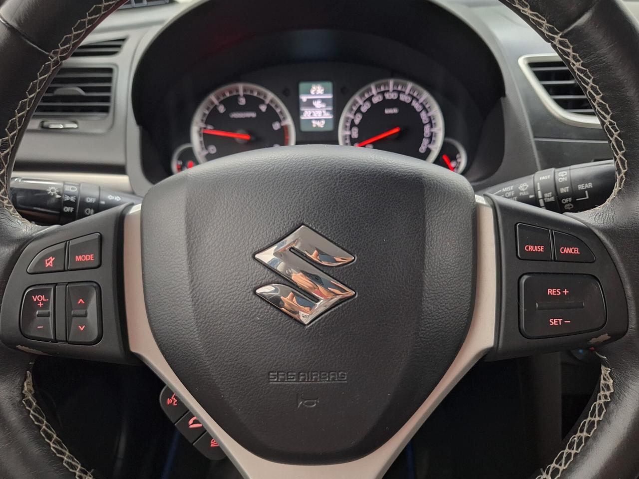 Suzuki Swift 1.3 DDiS 75cv B-Top Bi-Color