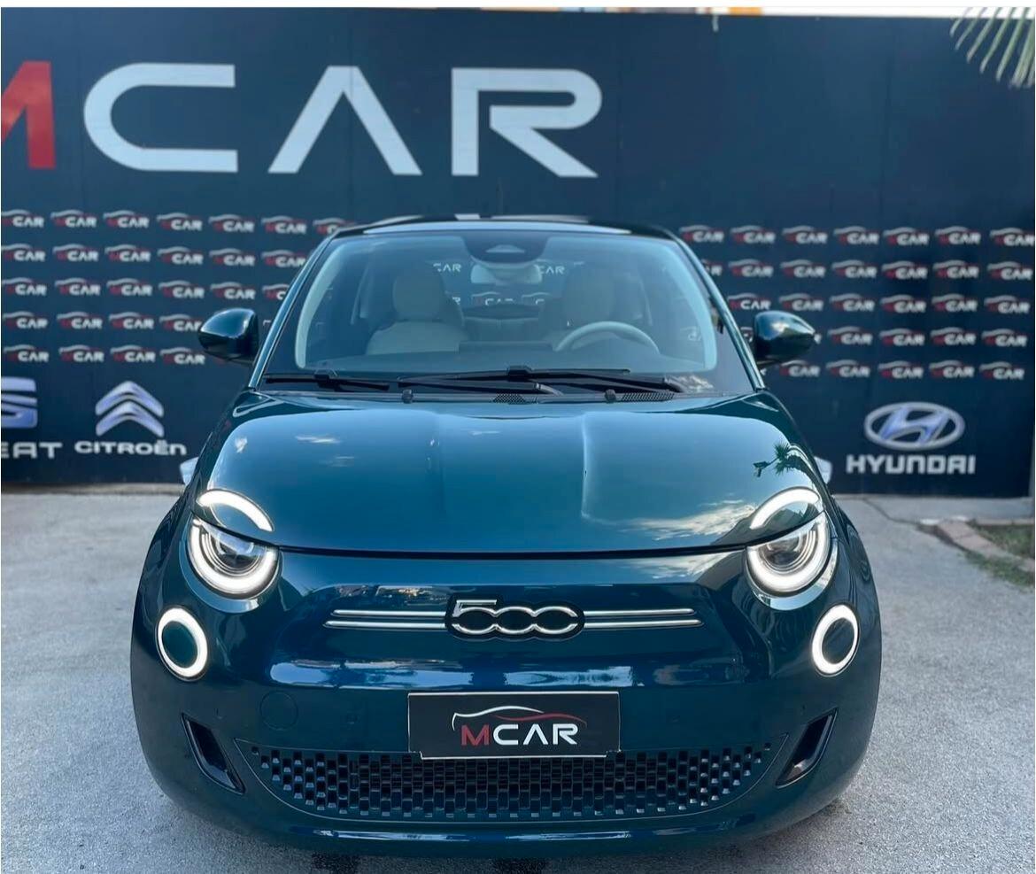 Fiat 500 500e Berlina 42 kWh La Prima