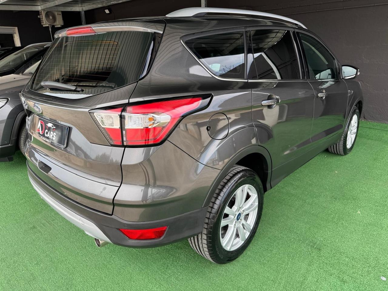Ford Kuga 2.0 TDCI 120 CV 2WD Powershift