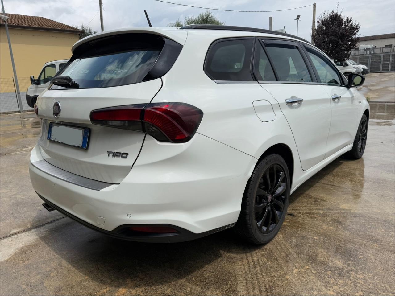 Fiat Tipo 1.6 Mjt S&S SW Lounge