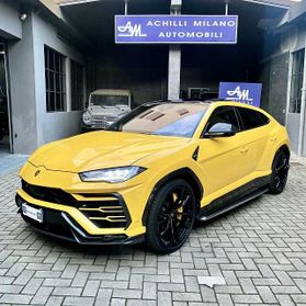 Lamborghini Urus 4.0 AKRAPOVIC FULL CARBO