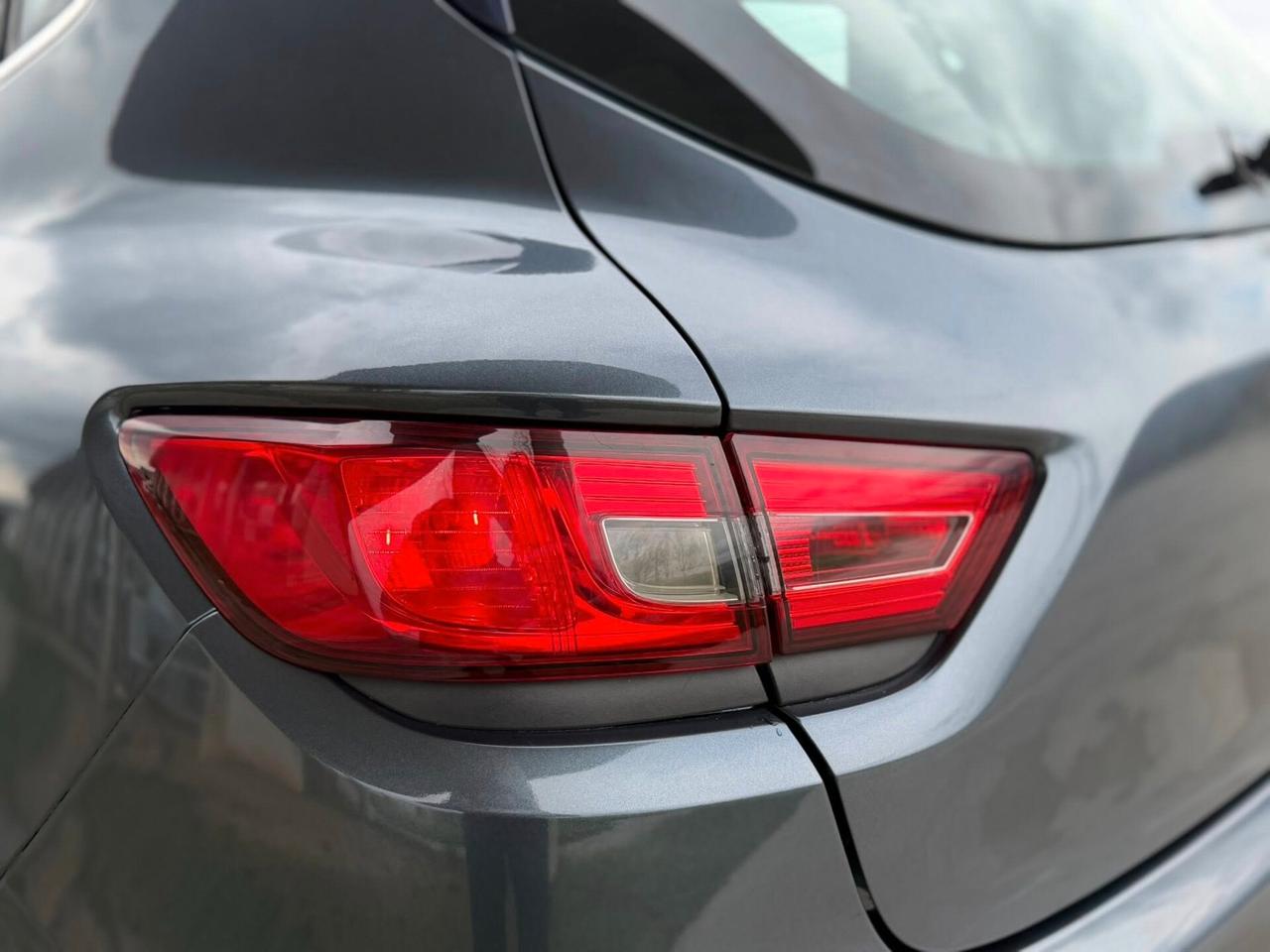 Renault Clio dCi 8V 75 CV Start&Stop 5 porte Energy Intens