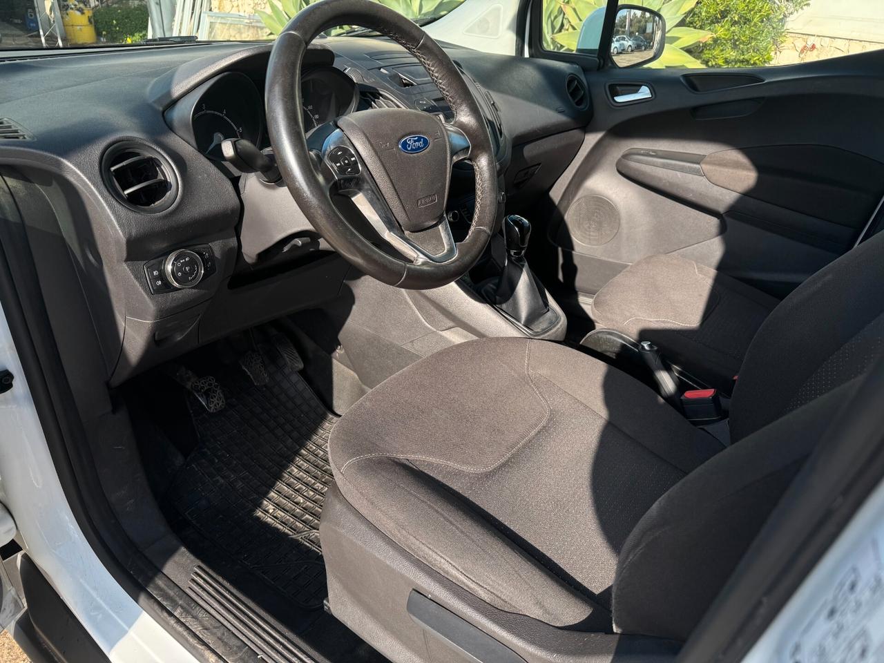 Ford Transit courier