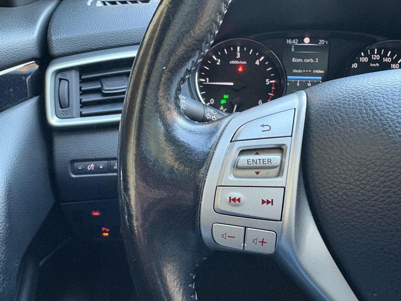 Nissan Qashqai Black Edition 1.6 dCi #7513