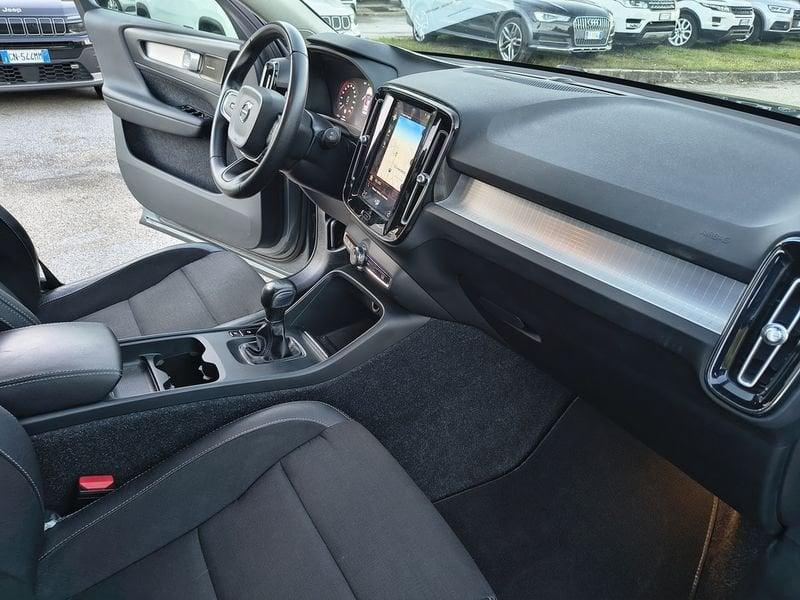 Volvo XC40 D3 2.0 Momentum 150 CV