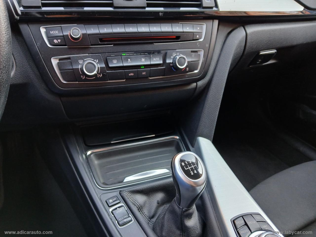 BMW 318d xDrive Touring Sport