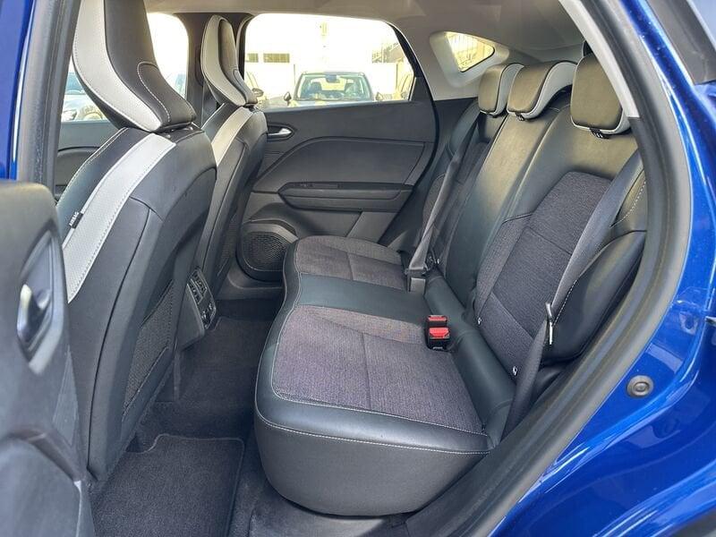 Renault Captur Captur 1.6 E-Tech hybrid Techno Fast Track 145cv auto