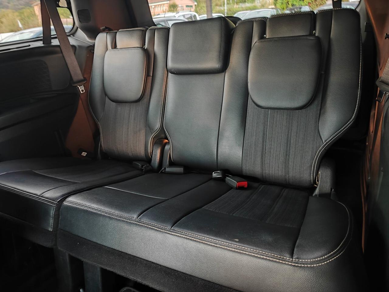 Lancia Voyager 2.8 Turbodiesel Platinum 177 CV