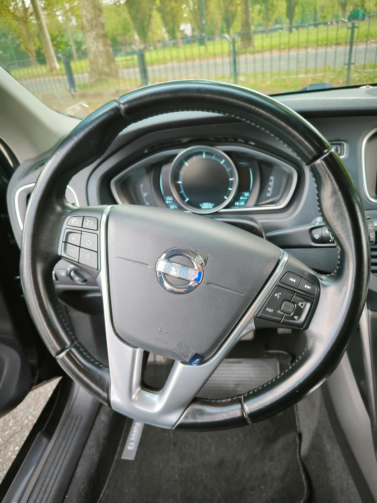 Volvo V40 D3 Geartronic Momentum con Cambio automatico