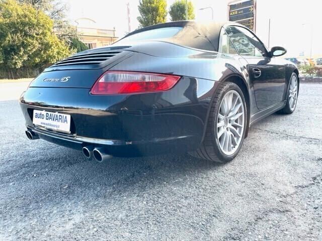 Porsche 911 Carrera 4S Cabriolet