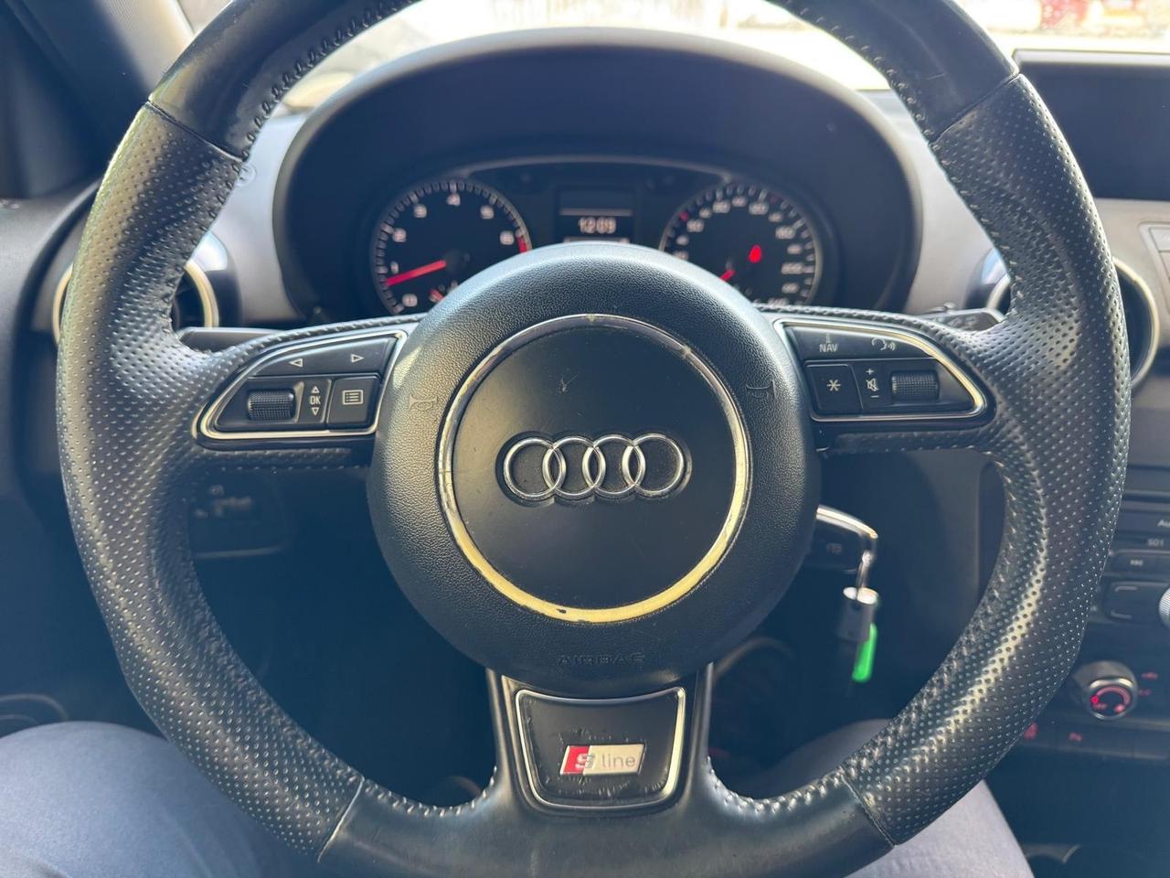 Audi A1 1.2 TFSI S line edition plus
