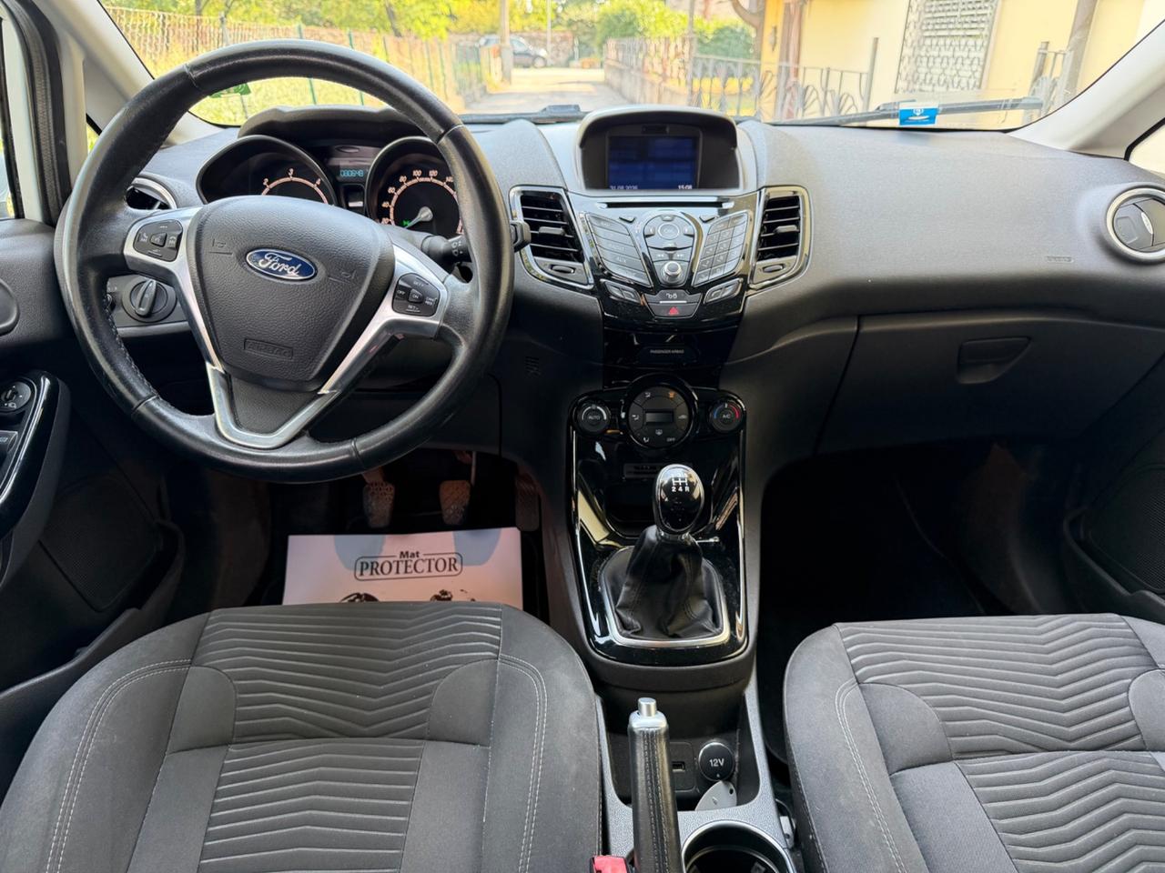 Ford Fiesta 1.5 TDCi 75CV 5 porte Titanium