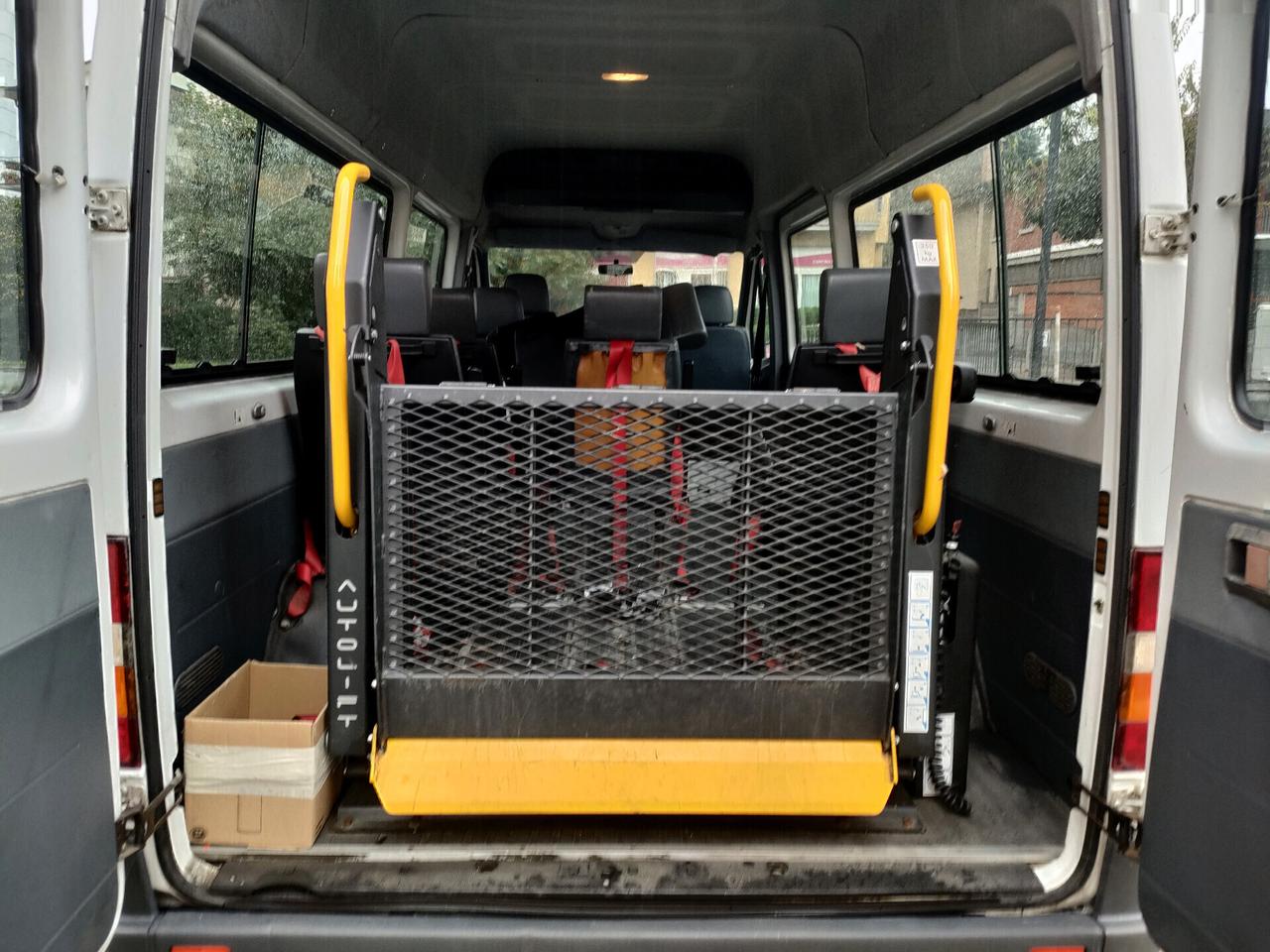 Mercedes Sprinter 2.3 D 9 posti-TRASPORTO DISABILI