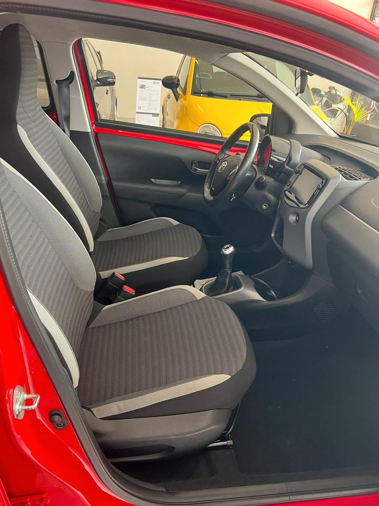 Toyota Aygo 1.0 VVT-i 72 CV 5 porte x-play