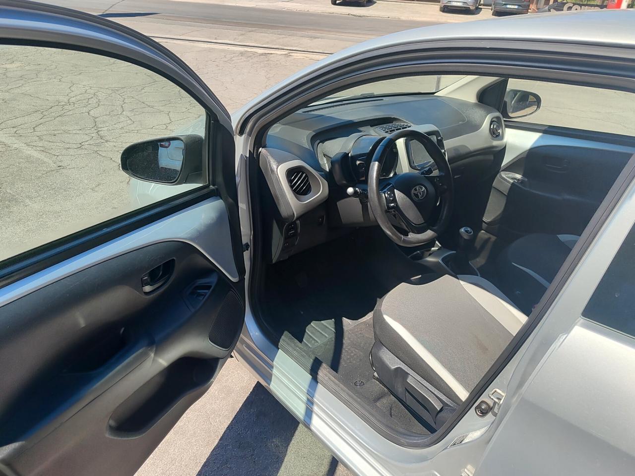 Toyota Aygo 1.0 69CV 5 PORTE OFFERTA PROMO