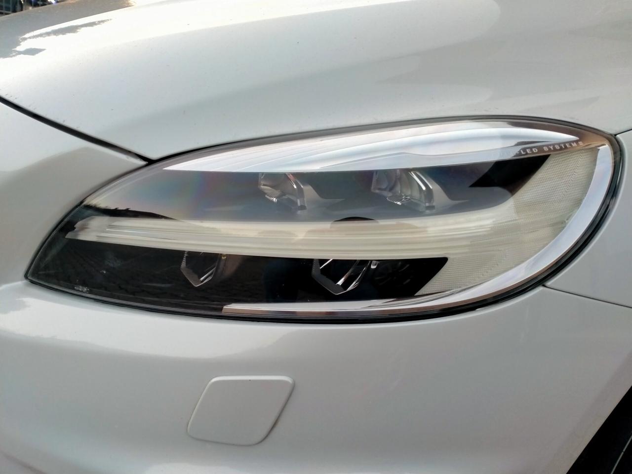 Volvo V40 2.0D3 R-DESIGN GEARTRONIC 8M M.Y.17 E6 FULL LED SYSTEM /PELLE ALCANTARA