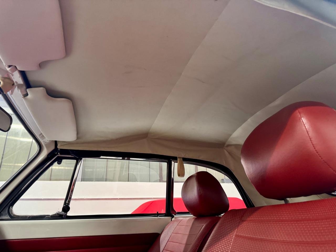 Volkswagen Maggiolone Cabriolet 1200 Karmann