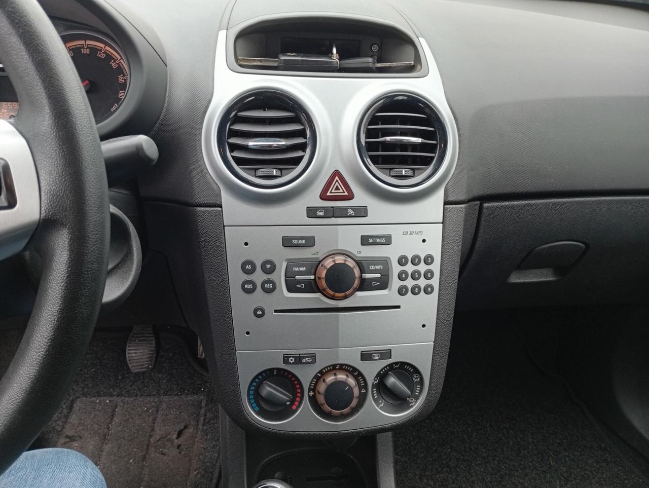 Opel Corsa 1.2 80CV 5 porte GPL-TECH Club