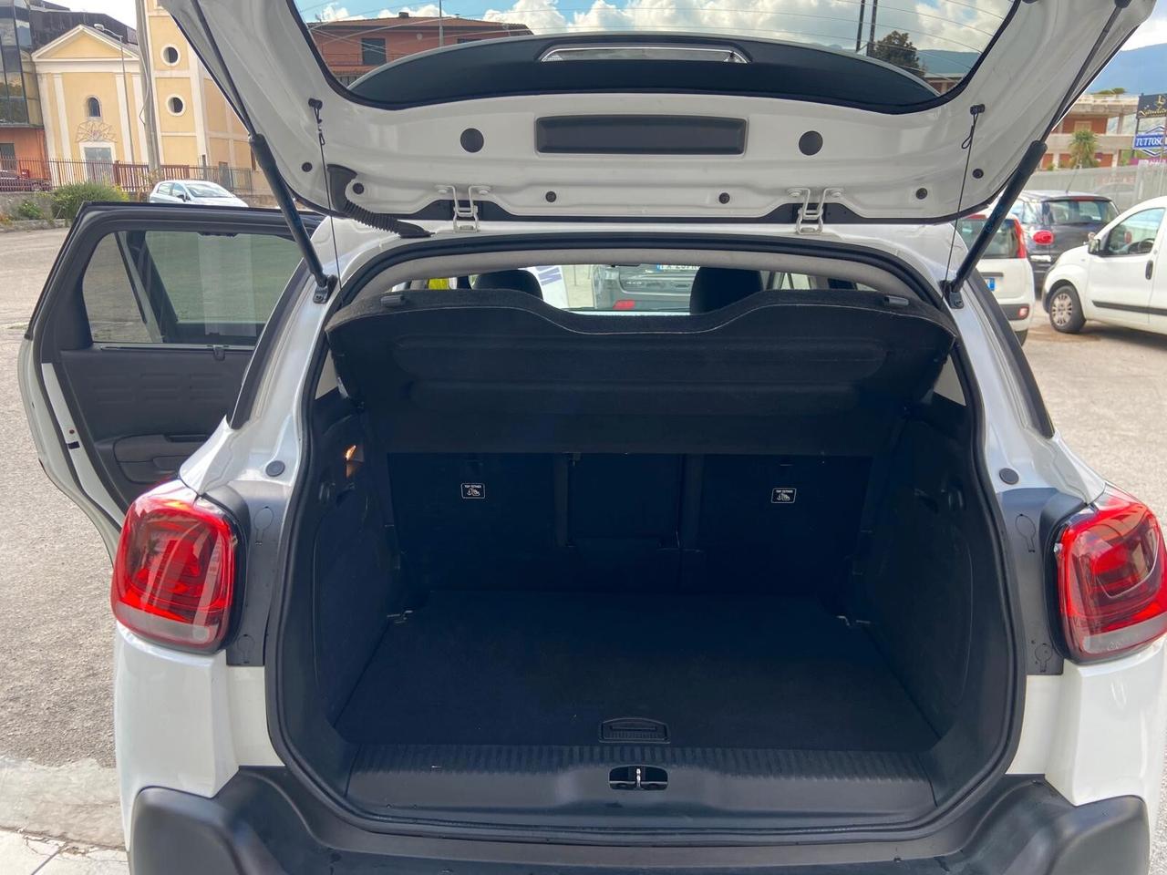 Citroen C3 100CV Shine AUTOCARRO 5POSTI
