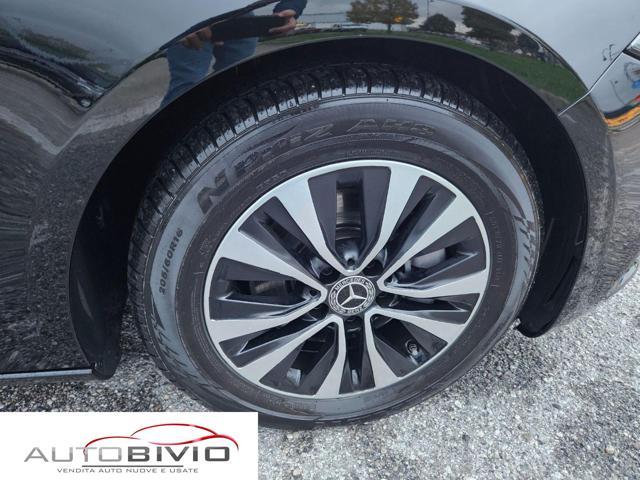 MERCEDES-BENZ A 200 d Automatic Business