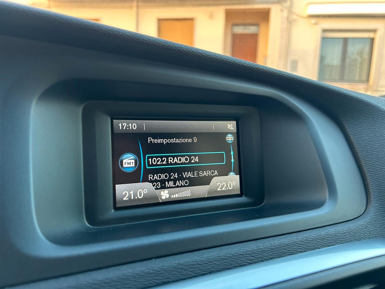 Volvo V40 D2 1.6 115 Cv Km 120.000-2014