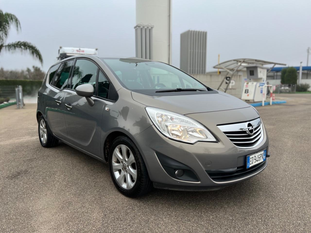 Opel Meriva 1.7 CDTI 110CV b-color Panoramic