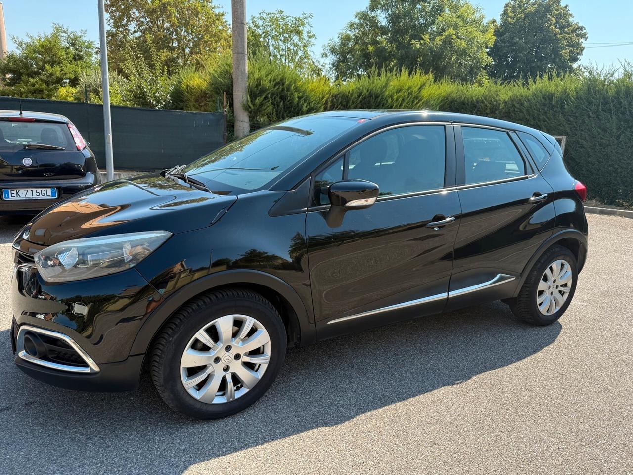 Renault Captur 1.5 dci - NEOPATENTATI - 12 MESI DI GARANZIA -