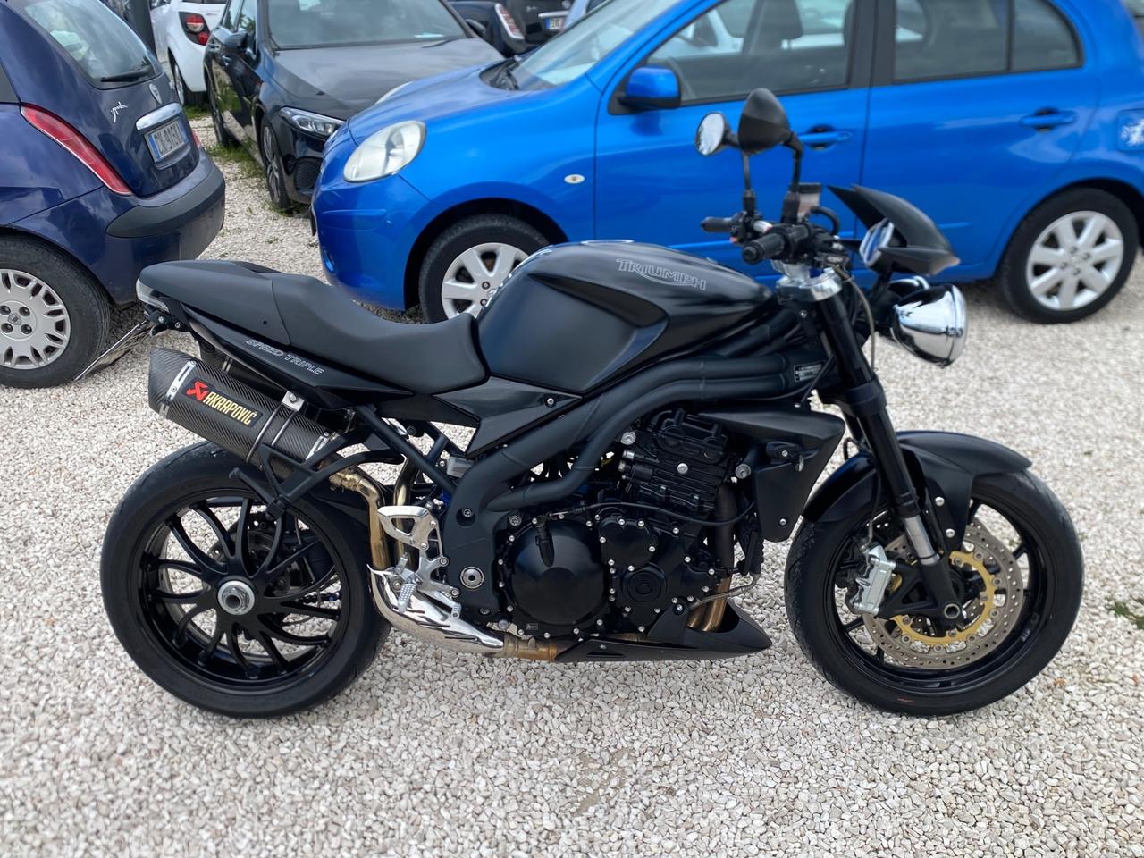 Triumph Speed Triple 1050 DA VETRINA