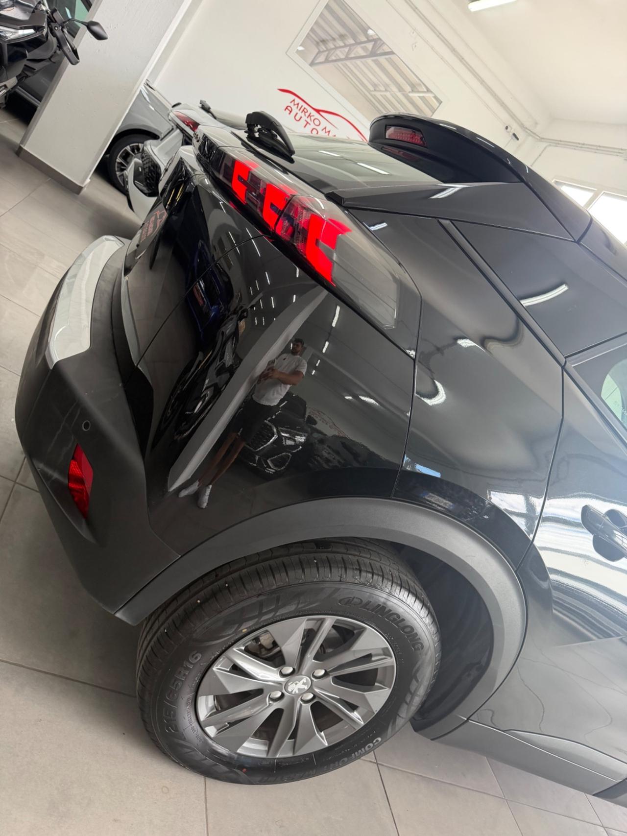 Peugeot 2008 PureTech 100 S&S Allure