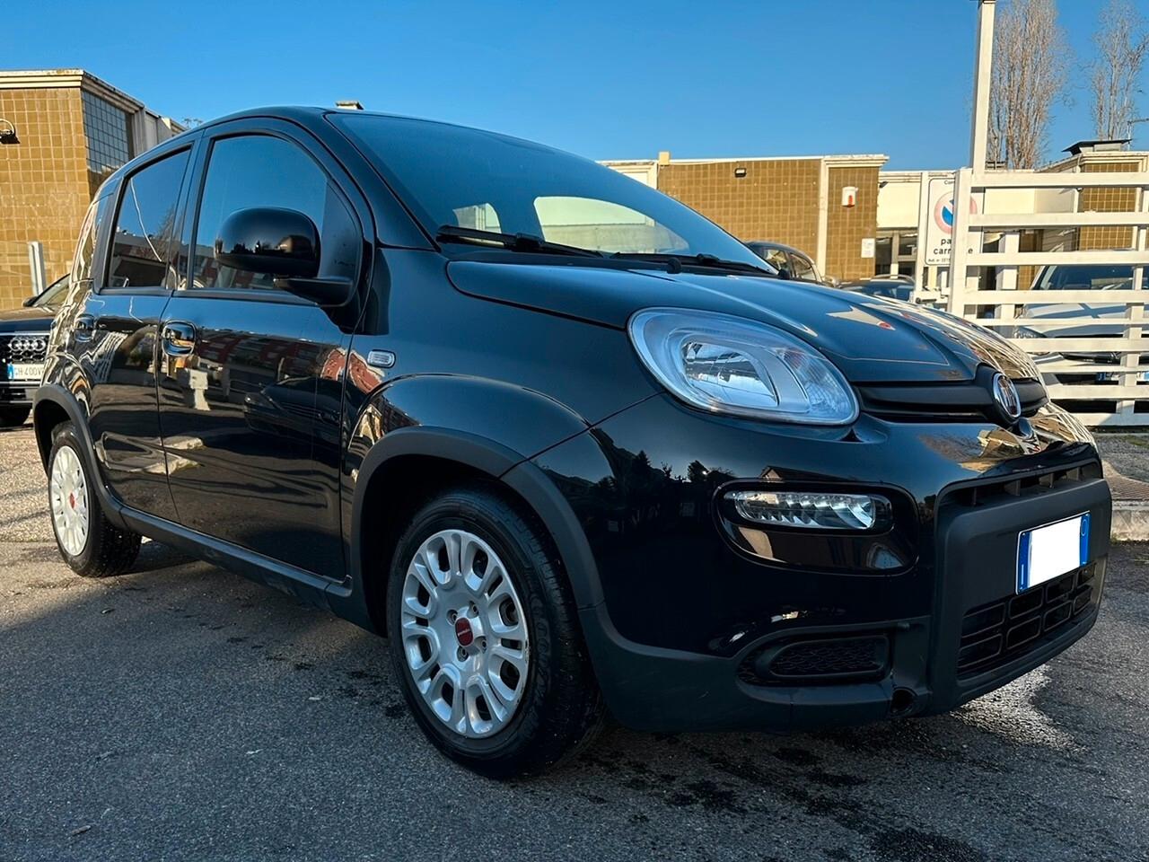 FIAT NEW PANDA 1.0 MILD HYBRID NEOPATENTATI