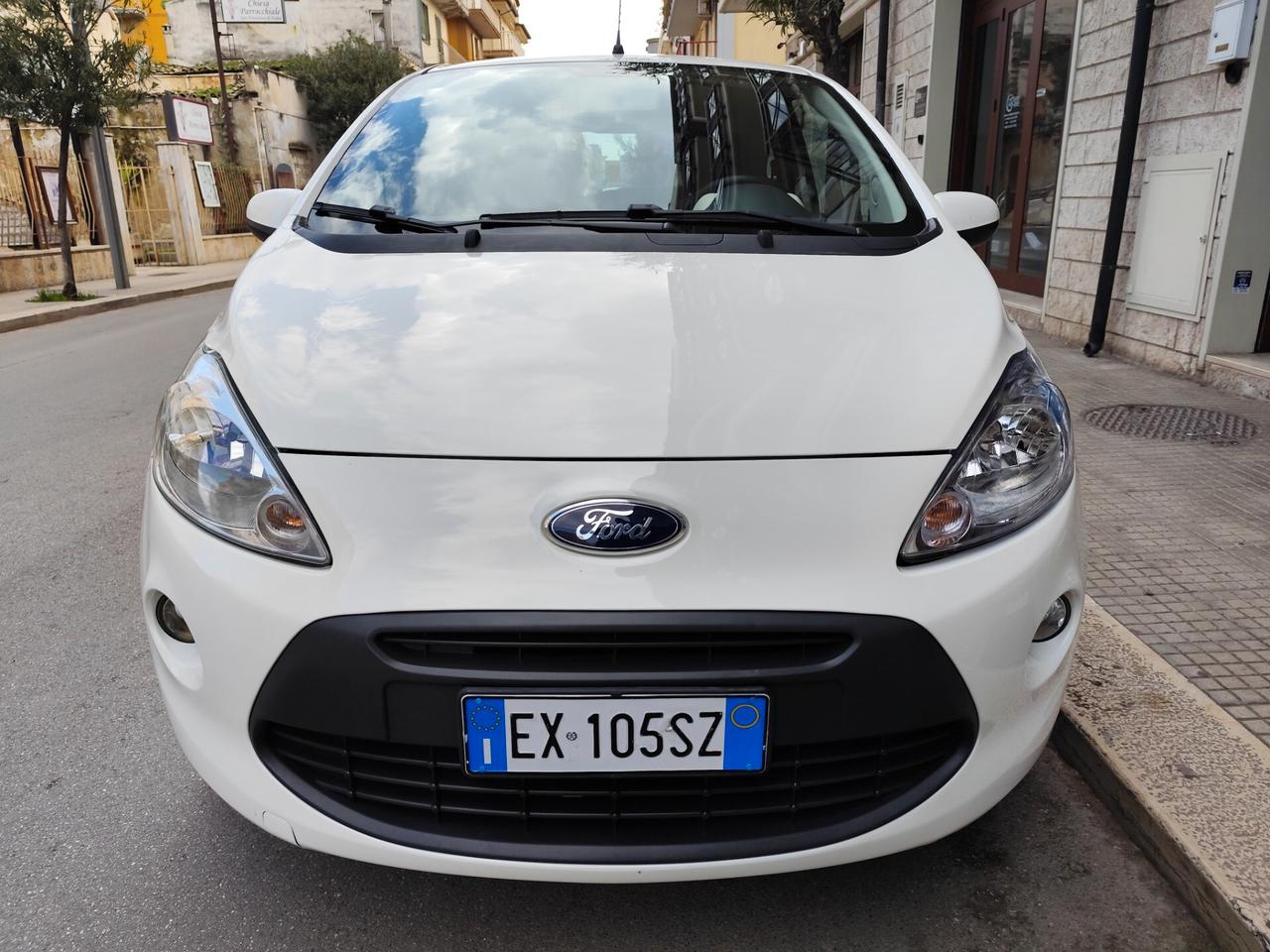 Ford Ka 1.2 8V 69CV Titanium PERFETTA