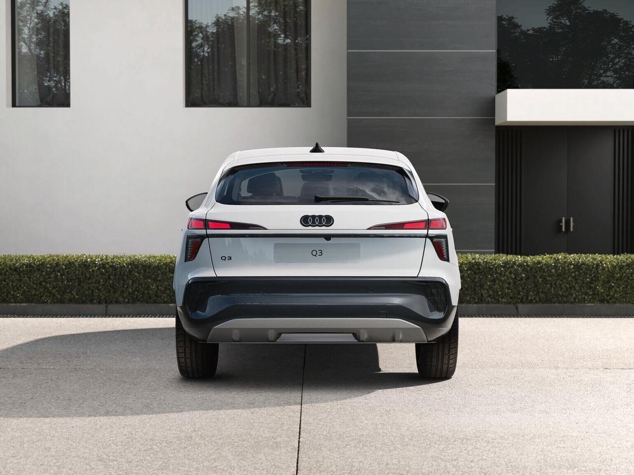 Audi Q3 35 TDI S tronic Business Advanced