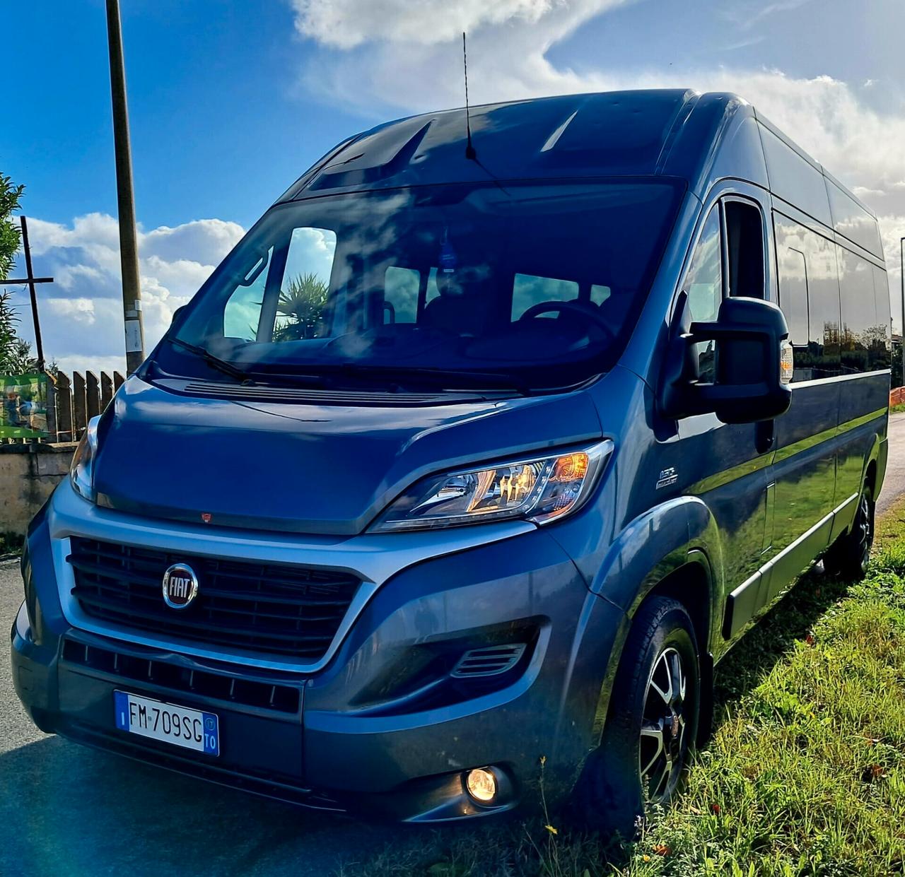 Fiat Ducato Maxi 9 POSTI TRASPORTO DISABILI 5 CARROZZINE PEDANA ELETTROIDRAULICA