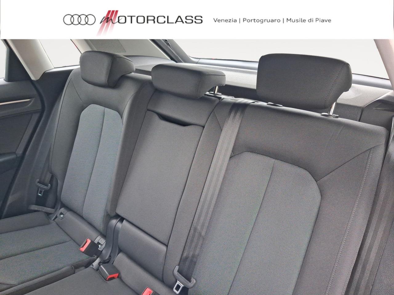 Audi Q3 35 2.0 tdi business advanced quattro s tronic