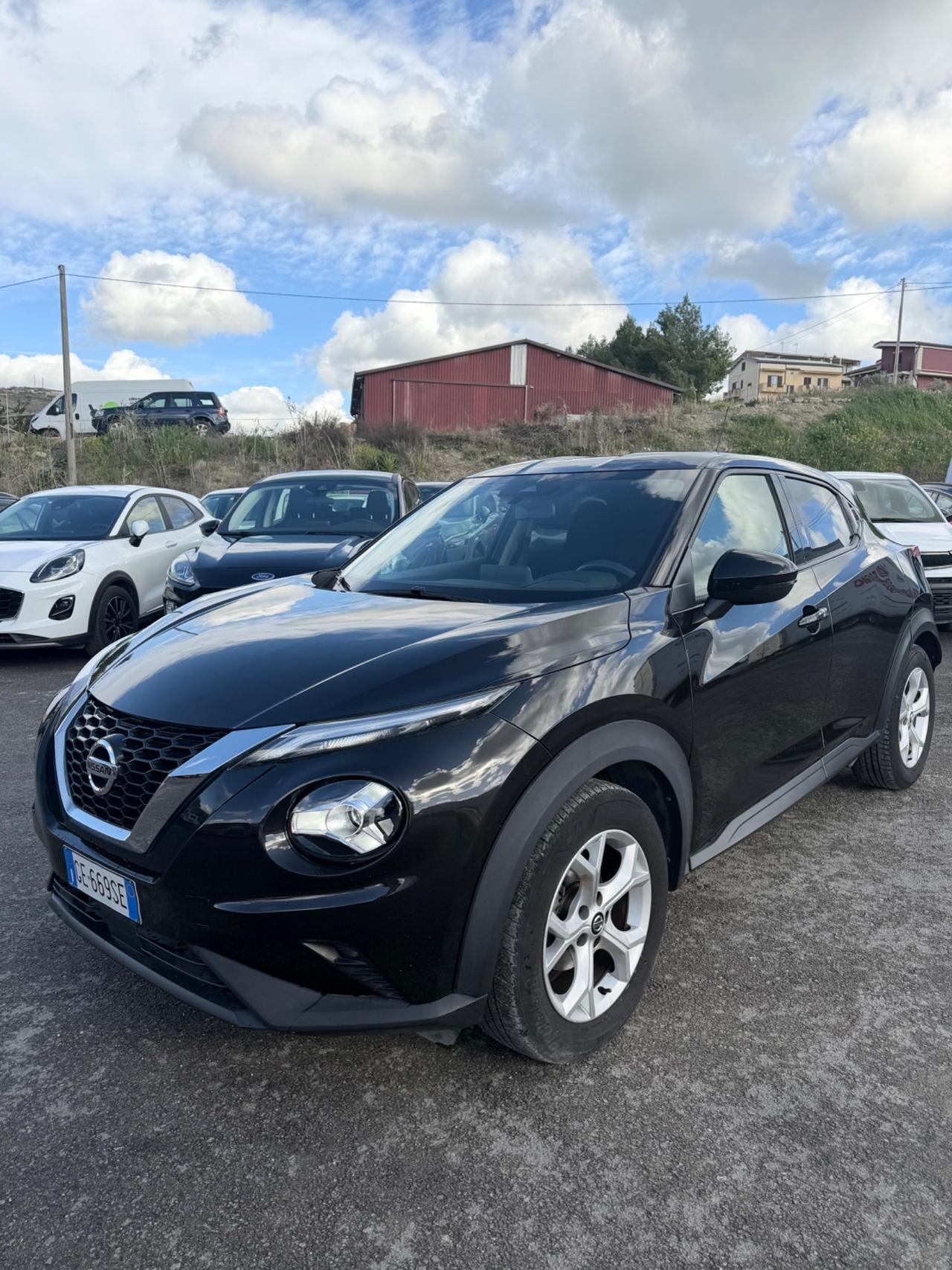 Nissan Juke 1.0 DIG-T 114 CV N-Connecta