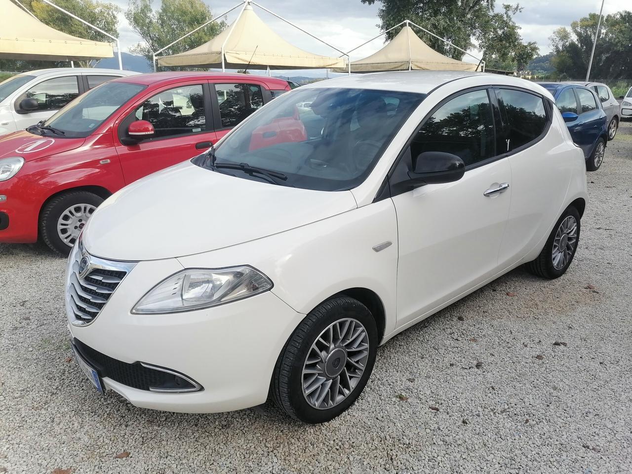 Lancia Ypsilon 1.2 69 CV 5 porte S&S Gold