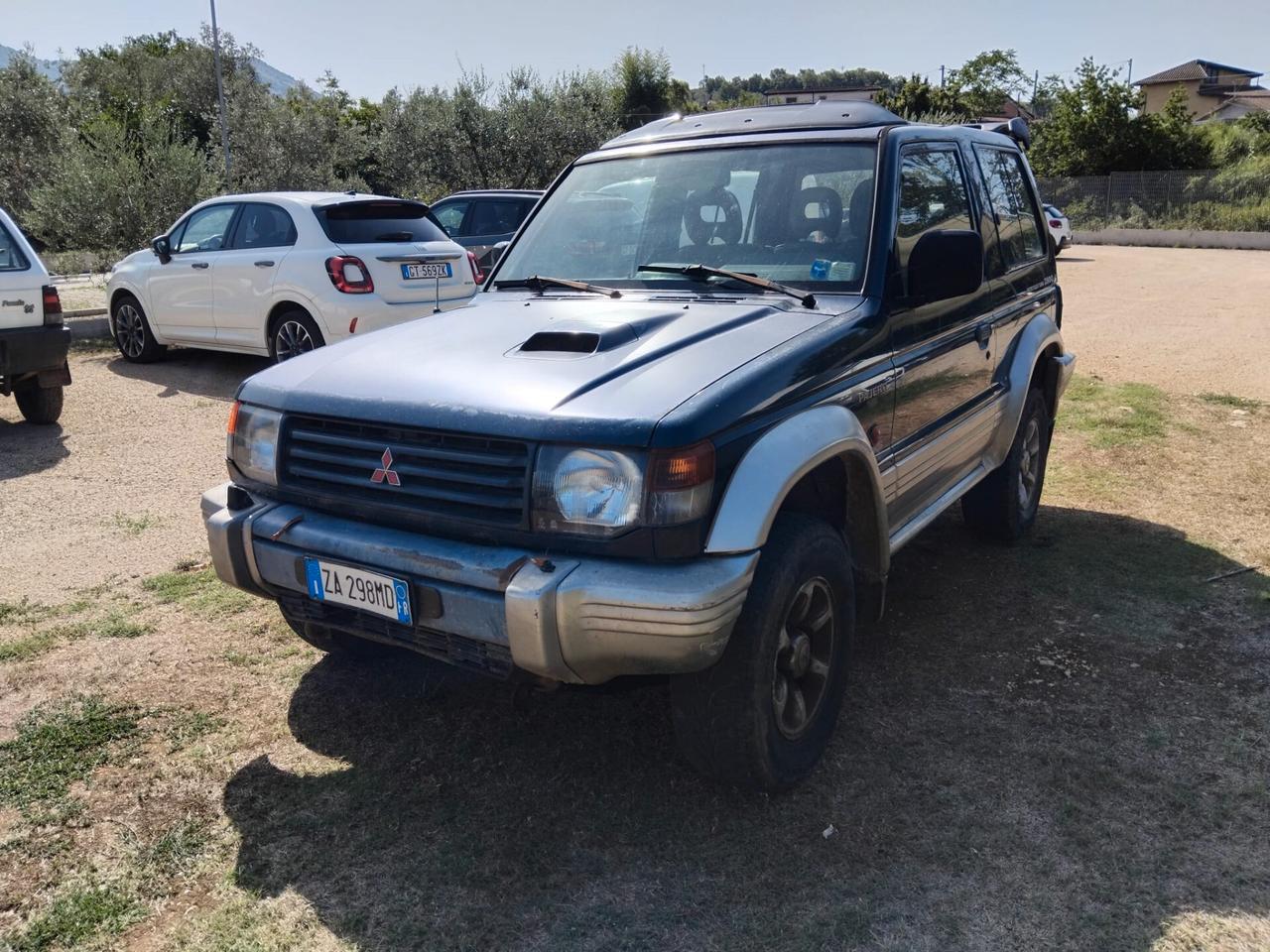 Mitsubishi Pajero 2.8 TDI MT GLS Execut. Autocarro