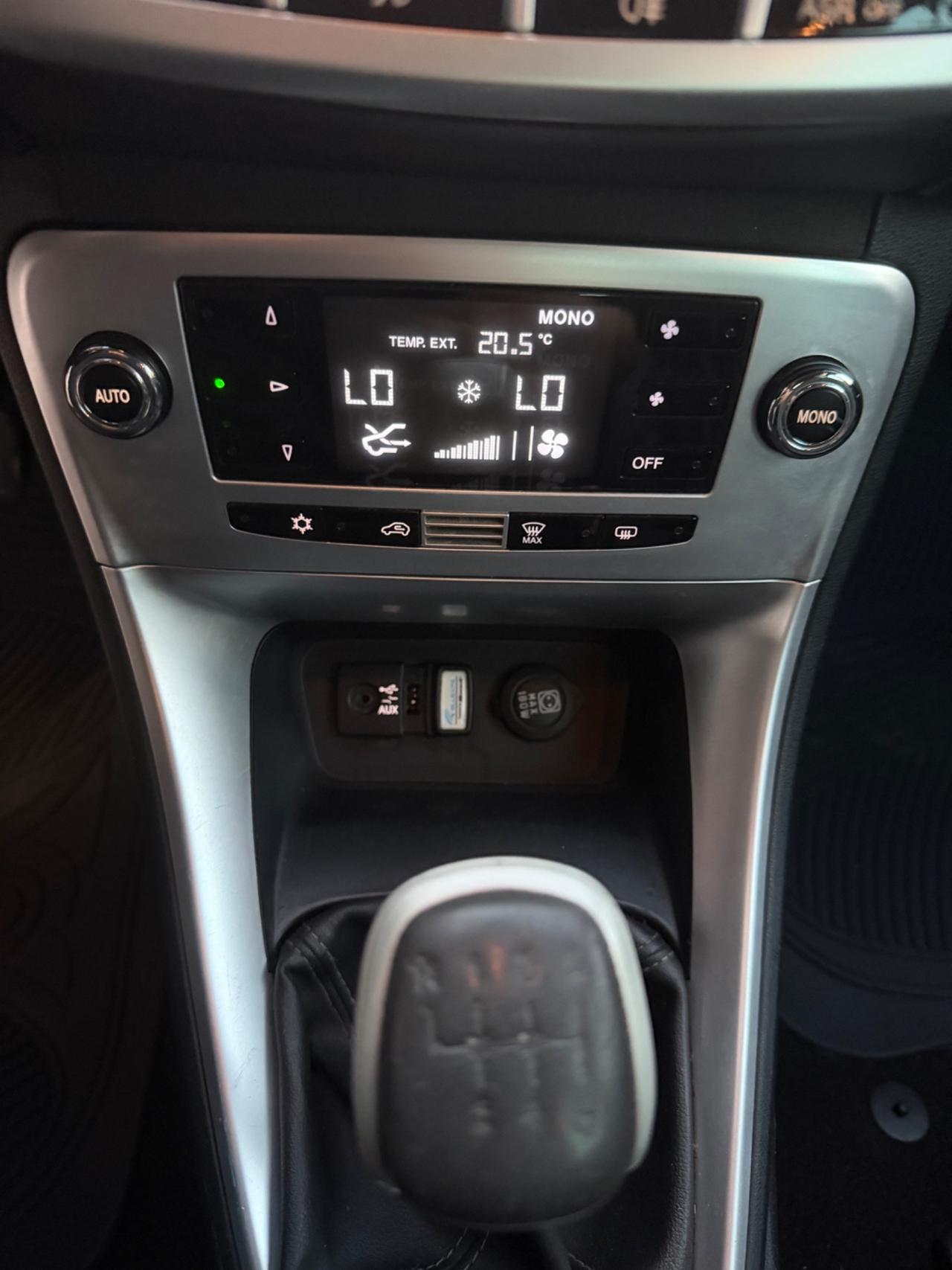 Lancia Delta 1.6 MJT DPF Silver