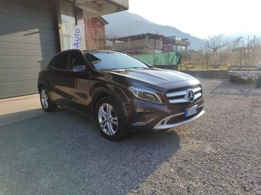 MERCEDES-BENZ GLA 200 d Sport