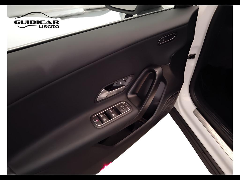 Mercedes-Benz Classe A - W177 2023 - A 180 d Advanced auto