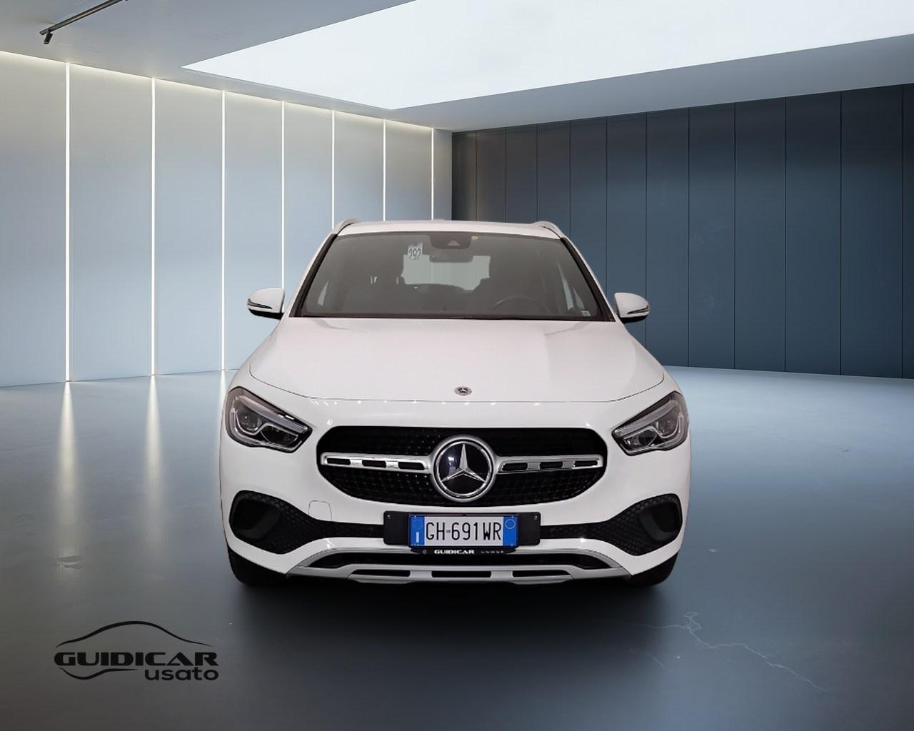 Mercedes-Benz GLA-H247 2020 - GLA 180 d Sport auto