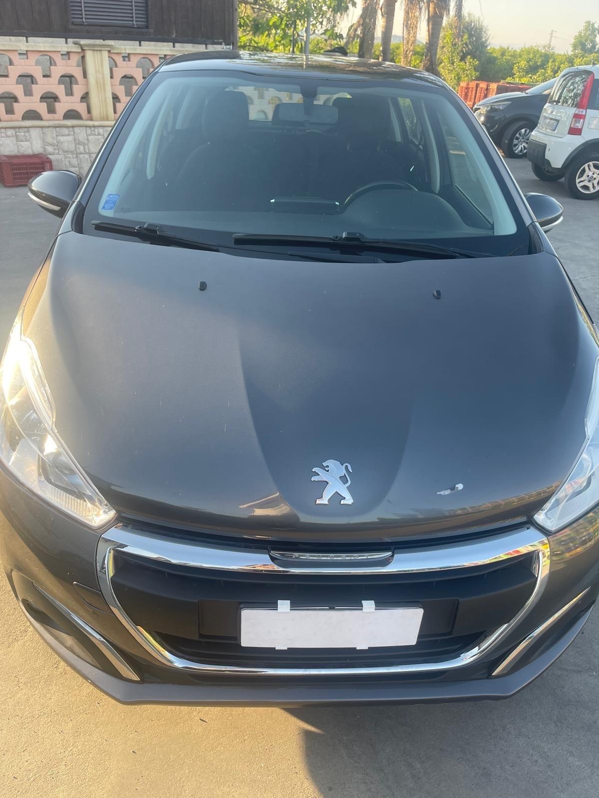 Peugeot 208 BlueHDi 75 5 porte Allure