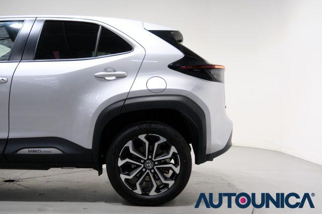 TOYOTA Yaris Cross 1.5 HYBRID 5PORTE E-CVT AWD-I 4x4 TREND FULL LED