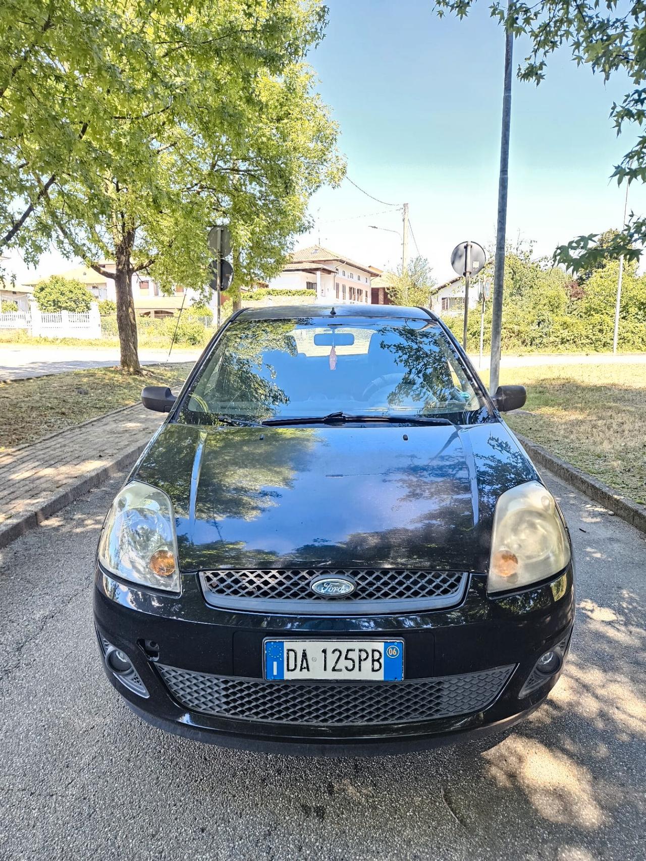 Ford Fiesta 1.4 neopatentati